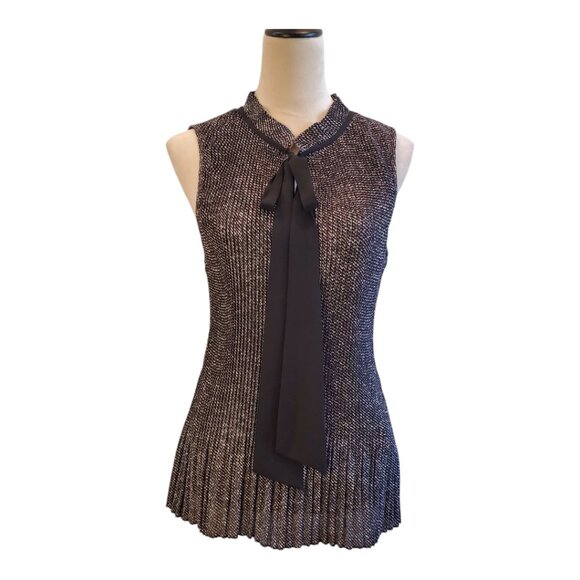 NWT DKNY SZ L Black & White Sleeveless Pleated Necktie Blouse Lots of Stretch - Picture 4 of 12